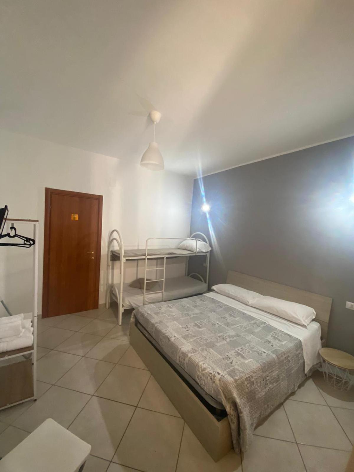 Bedroompompei With Free Parking Экстерьер фото