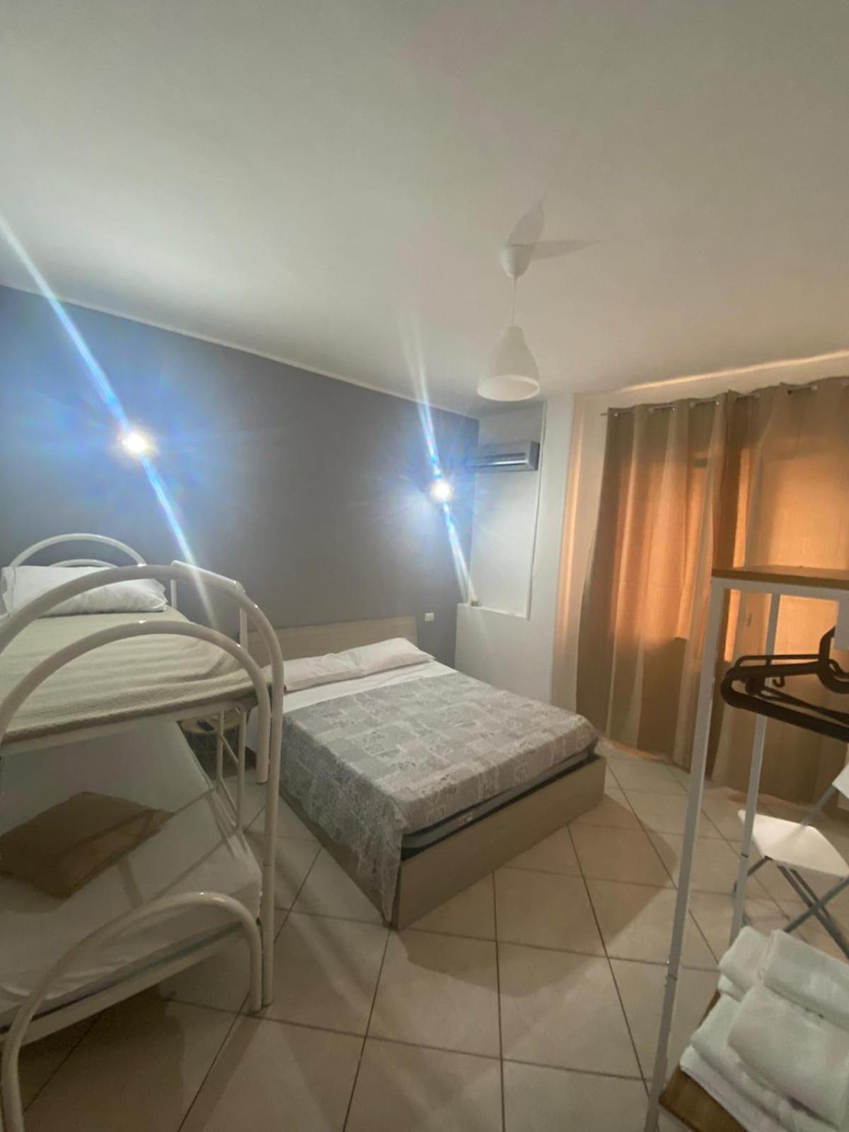 Bedroompompei With Free Parking Экстерьер фото