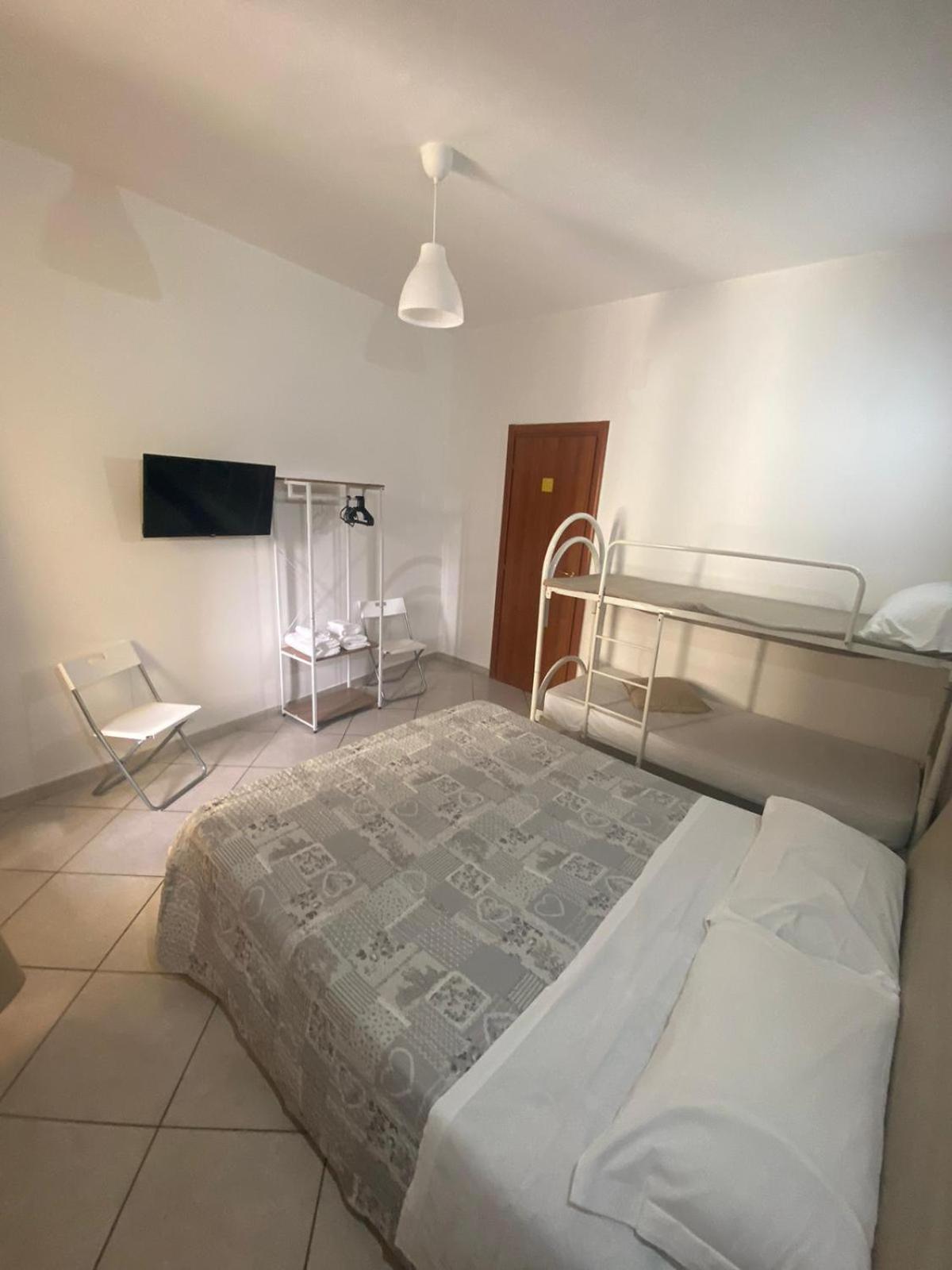 Bedroompompei With Free Parking Экстерьер фото